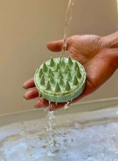 TRATAMIENTO ANTI-CAÍDA 1: shampoo romero + bálsamo romero + peine activador